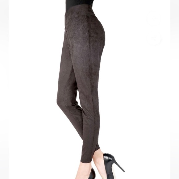 MeMoi High Waisted Morrison Snakeskin Legging - Picture 2 of 11